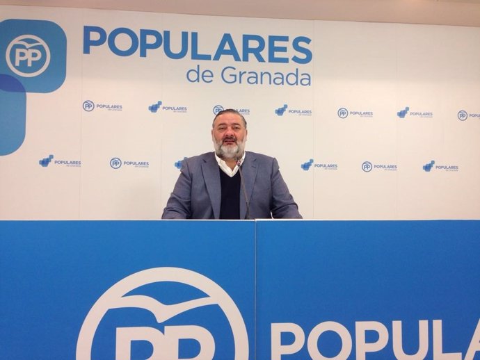 El secretario general del PP de Granada, Pablo García.