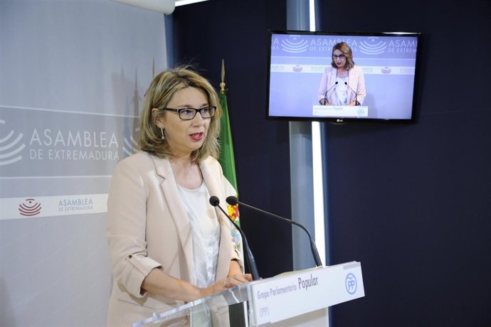Cristina Teniente, en la sala de prensa de la Asamblea