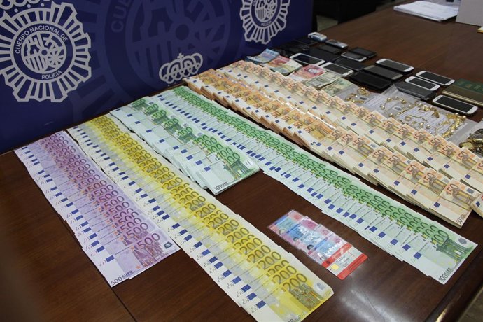 Fwd: "La Policía Nacional Detiene A 39 Personas En Una Operación Contra La Explo