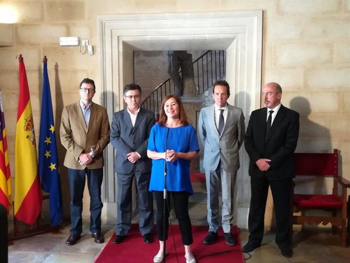 Armengol tras reunirse con representantes del sector del transporte 