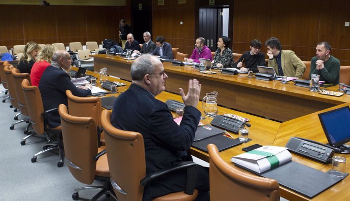 Foto de archivo de la ponencia de autogobierno del Parlamento Vasco