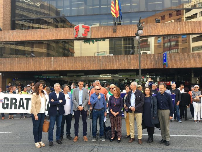 Concentración en València por la gratuidad de la AP7