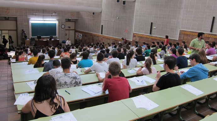 Examen de Selectivitat 2015