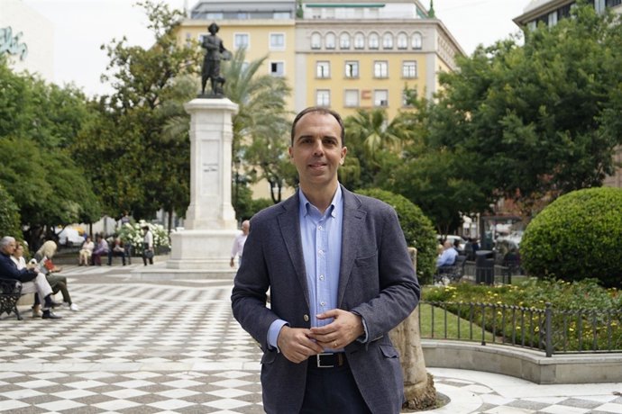 Millán en la plaza del Duque