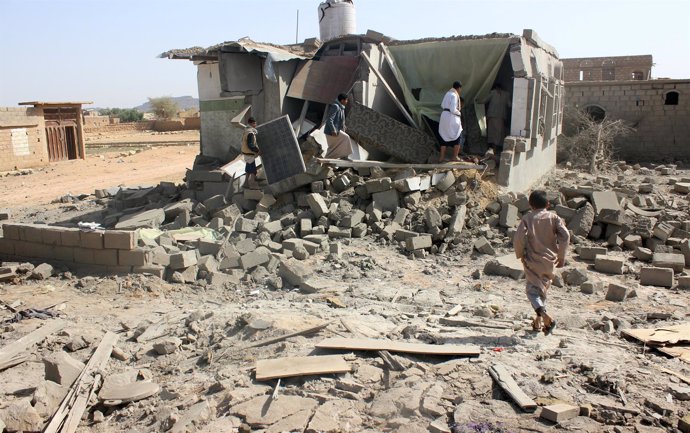 Efectos de un ataque aéreo en Sada (Yemen)