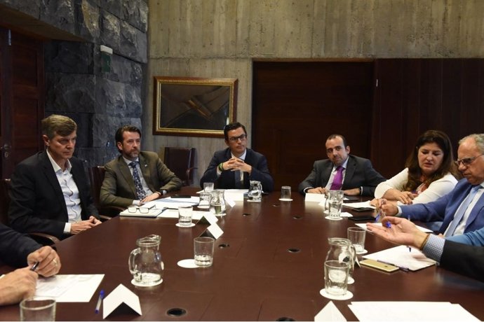 Reunión entre el Gobierno y la Fecai