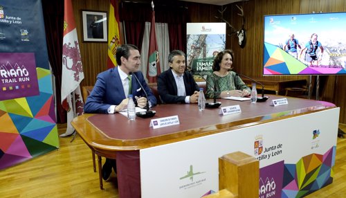 León.- Juan Carlos Suárez-Quiñones, Fernando Moreno y María Josefa  García Cirac
