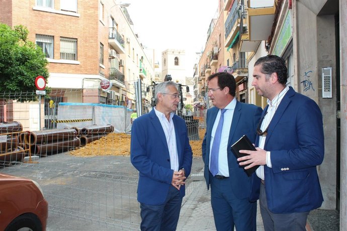 Juan Carlos Cabrera visita las obras realizadas en el Casco Antiguo