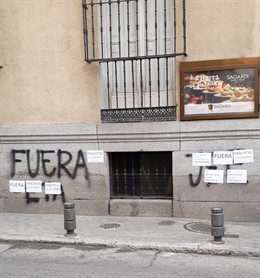 Pintadas en el Hogar Vasco de Madrid 
