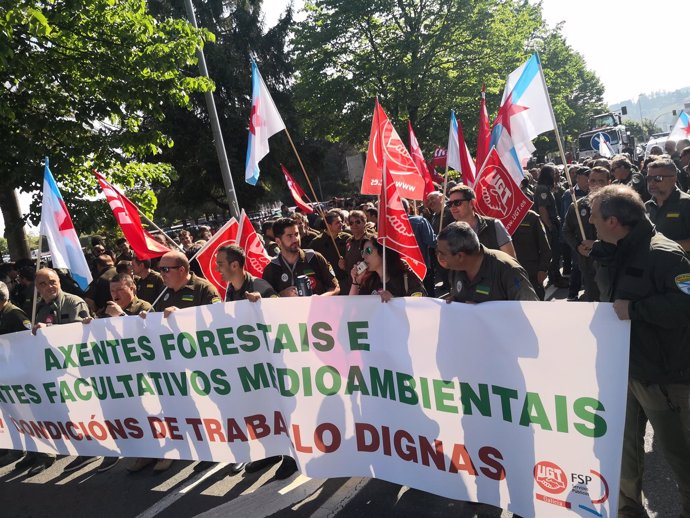 Agentes forestales y medioambientales se manifiestan en Santiago