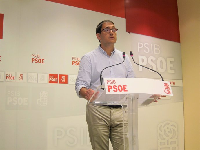 El portavoz del PSIB, Iago Negueruela