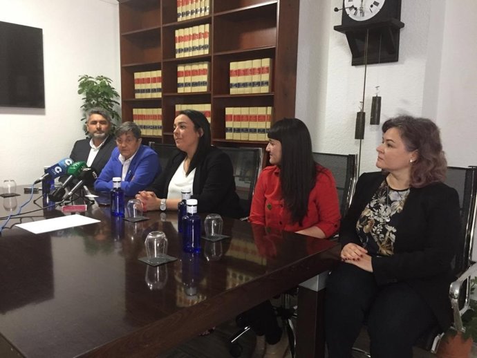 La delegación andaluza de la asociación Clara Campoamor.