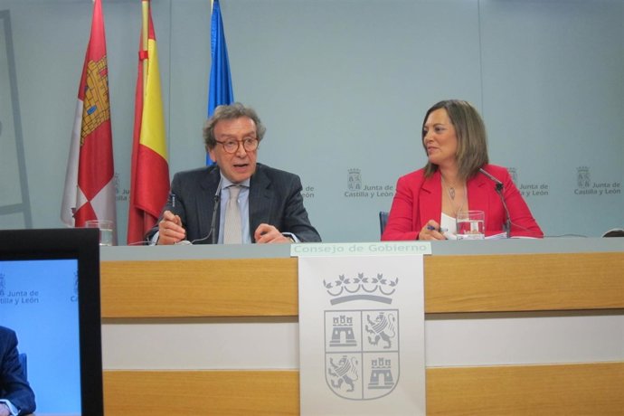 De Santiago-Juárez explica los proyectos                                