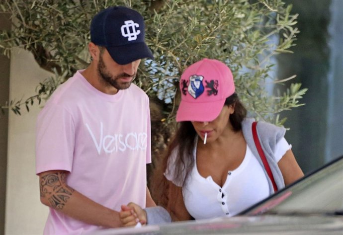 CESC FÁBREGAS Y DANIELLA SEMAAN