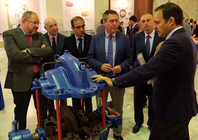 La Cátedra del Agua presenta la exposición 'Emasesa y la ingeniería'