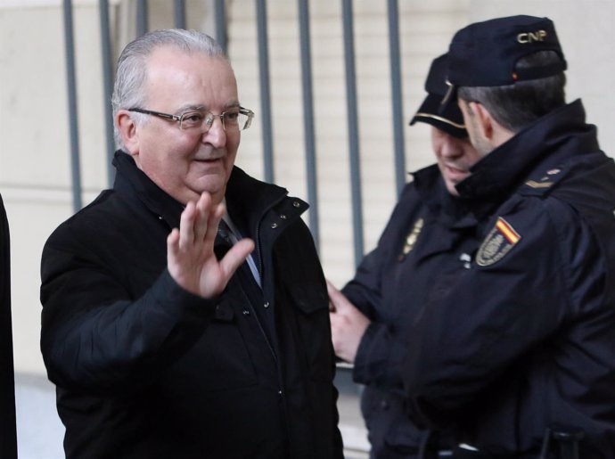 Antonio Fernández acude al juicio de los ERE en la Audiencia de Sevilla