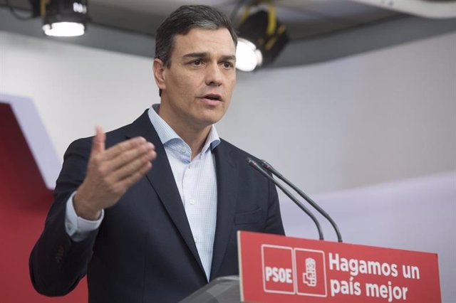 Pedro Sánchez en una entrevista radiofónica en la Cadena SER