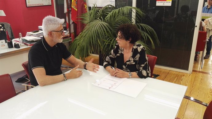 Firma del convenio del Ayuntamiento con la Federación de Personas Sordas. 24-5
