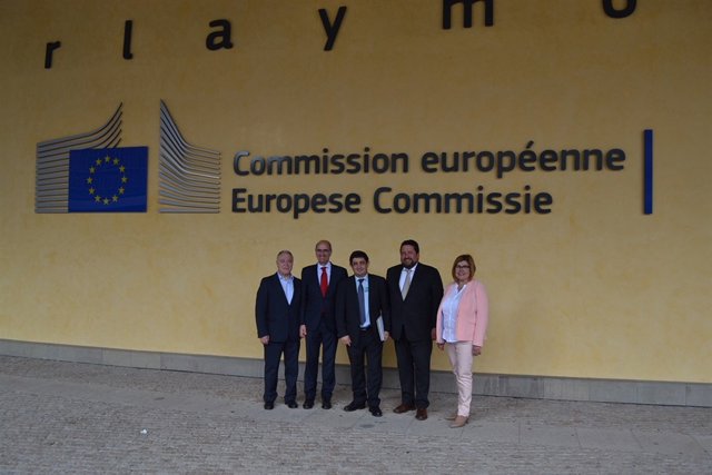 Asistententes al encuentro en Bruselas