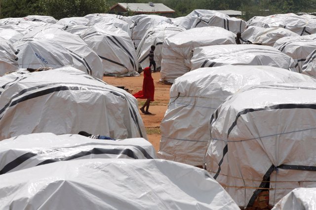 Una niña etíope en un campo de refugiados en la frontera de Kenia