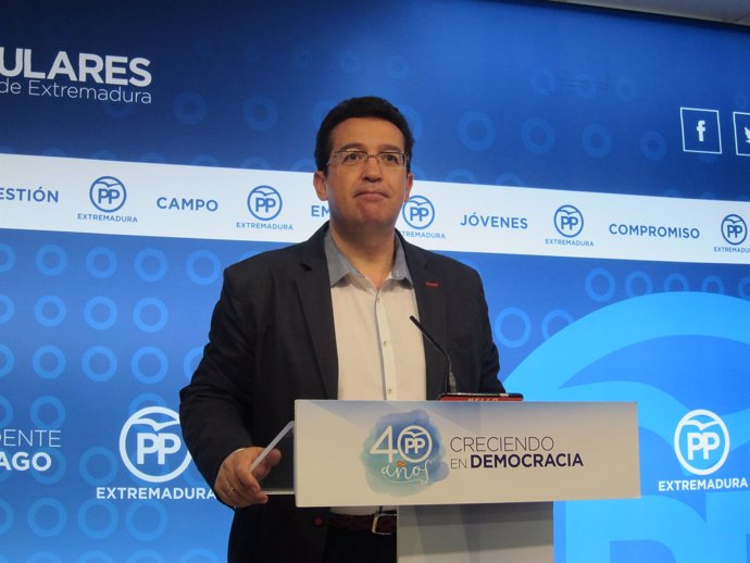 Secretario general del PP de Extremadura, Fernando Manzano