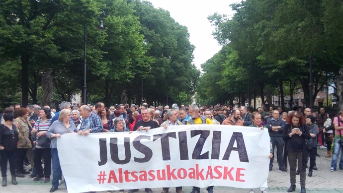 Concentración para pedir "justicia" por los encausados de Alsasua