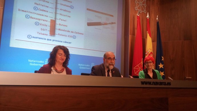 Fernando Domínguez presenta las medidas contra el tabaquismo