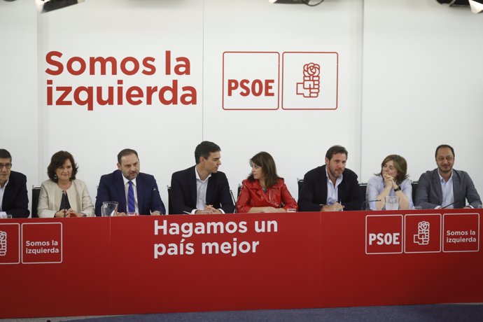 Sánchez presideix una reunió extraordinària de la Comissió Executiva Federal