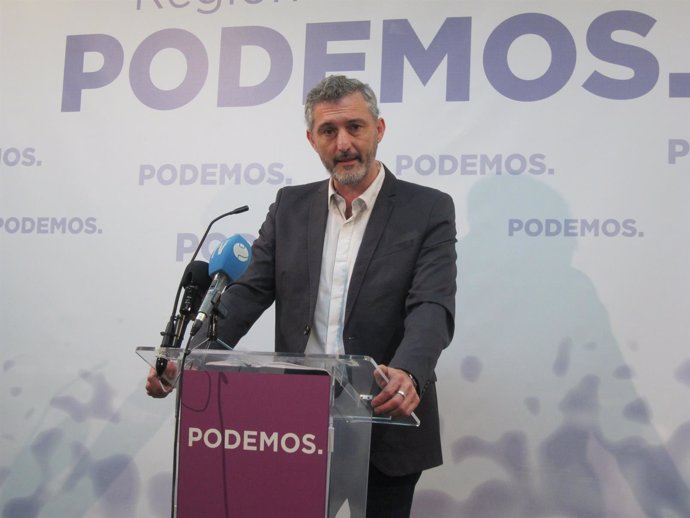 Oscar Urralburu, el secretario general de Podemos                               