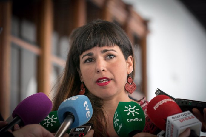Teresa Rodríguez, líder de Podemos Andalucía, ante los periodistas