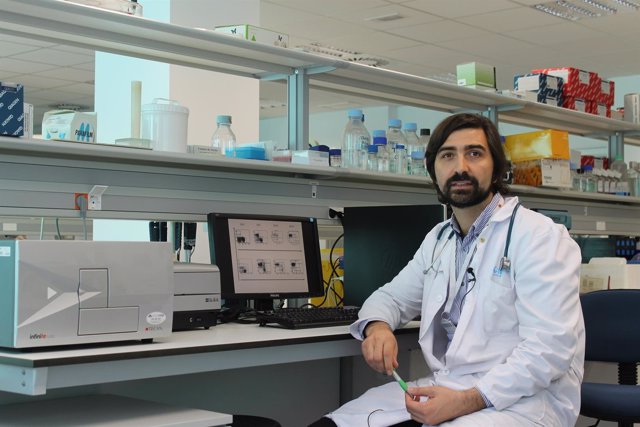 El doctor Antonio Pérez-Martínez, que investiga contra la leucemia infantil