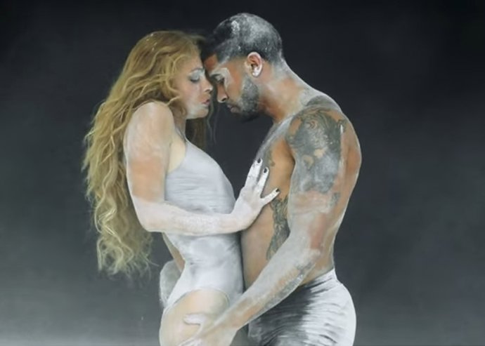 Paulina Rubio estrena su videoclip más sexy de la mano de Nacho
