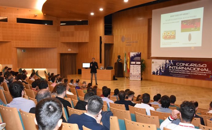 Congreso de optimización del entrenamiento deportivo de CEU Andalucía