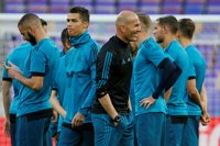 Zidane: "Dentro del vestuario nadie se siente favorito"