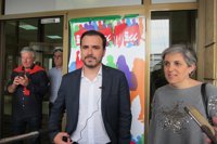 Garzón dice que el chalé es algo "personal" y urge hablar de asuntos públicos