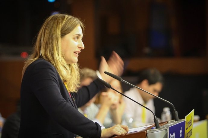 Marta Pascal durant el Consell Nacional del partit