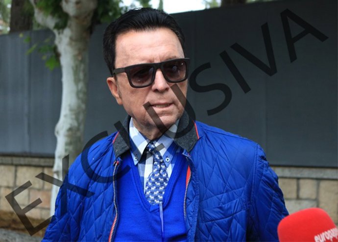 JOSÉ ORTEGA CANO SALIEDO DE SU CASA