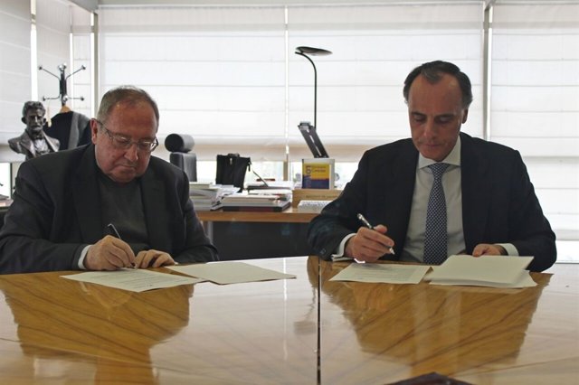 camaras de comercio de espa a caixabank y la c 225 mara de espa 241 a firman un convenio para camaras de comercio de espa a caixabank y la c 225 mara de espa 241 a firman un convenio para