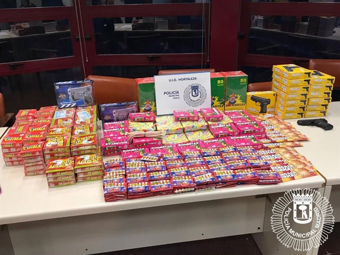 Productos pirotécnicos intervenidos por Policía Municipal