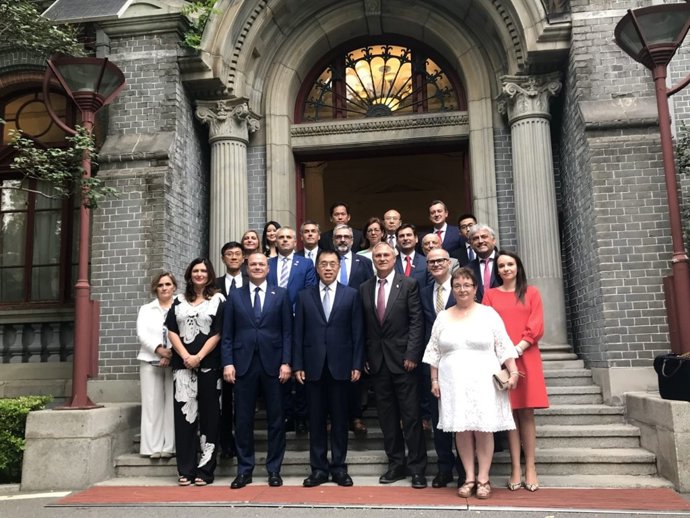 Andrade en un Foro Turístico en China 