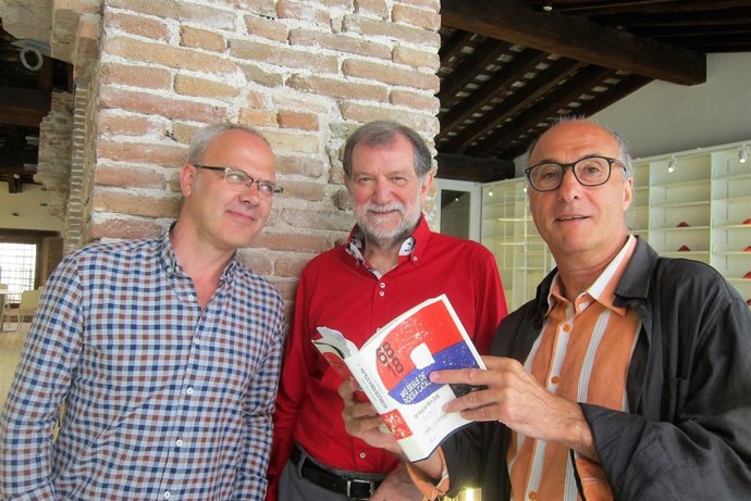 Josep Lluch, Josep M.Sala-Valldaura y Vicenç Altaió