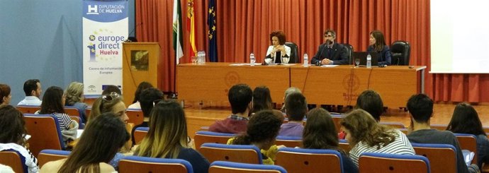 Conferencia en la UHU sobre la Unión Europea. 