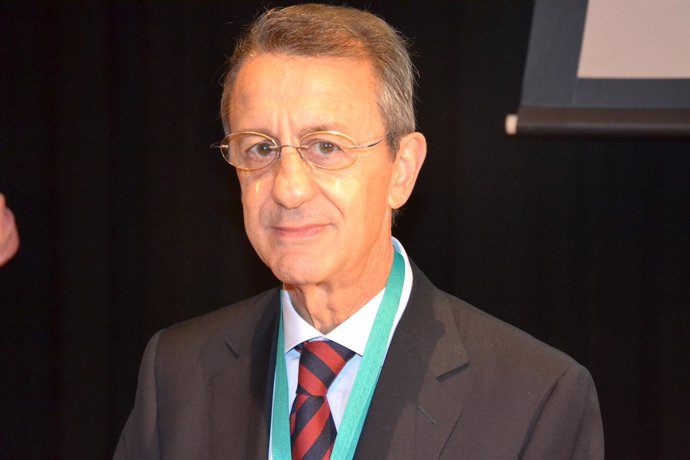 Juan J. Gómez-Reino Carnota
