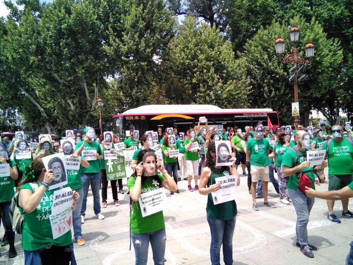 Nueva manifestación en Sevilla de los docentes interinos
