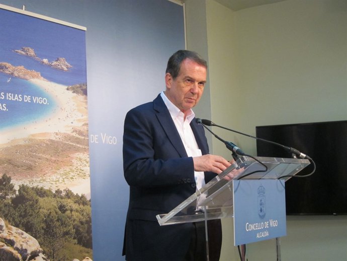 Caballero pide ayudas para Peinador           