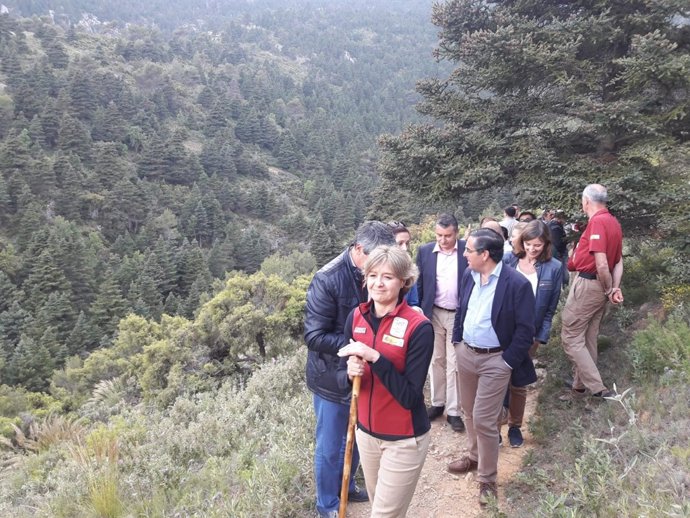 Isabel García Tejerina en Sierra de las Nieves 