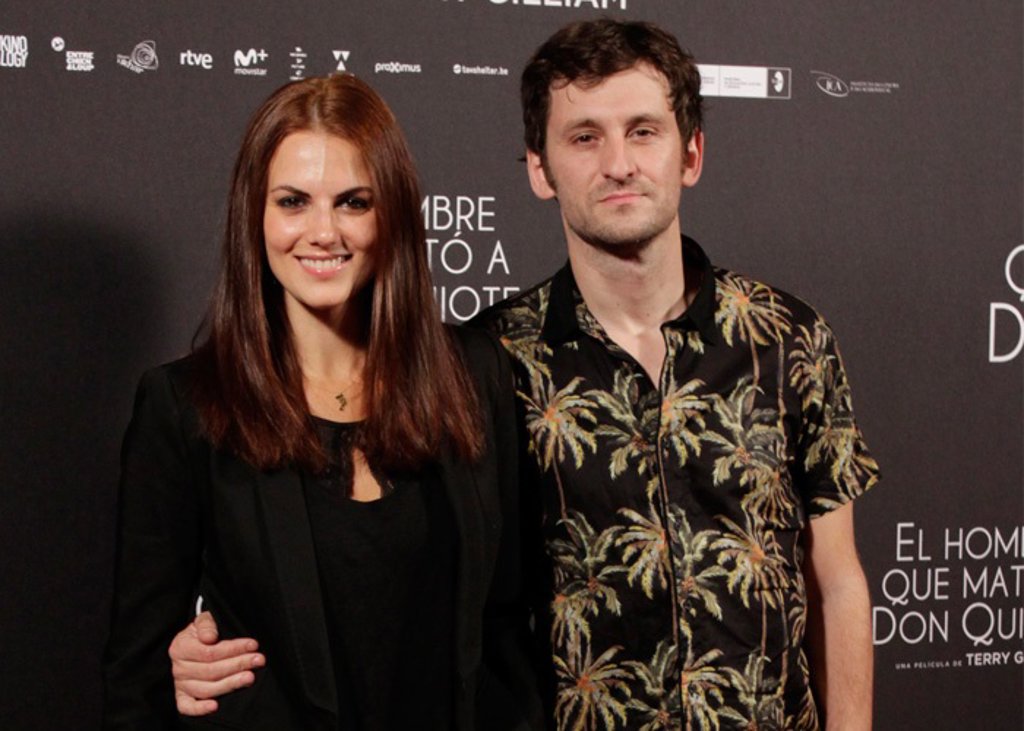 Nadia De Santiago Y Su Novio