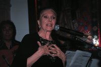 Políticos lamentan la muerte de María Dolores Pradera, "voz inmortal" y "dama de la canción española"