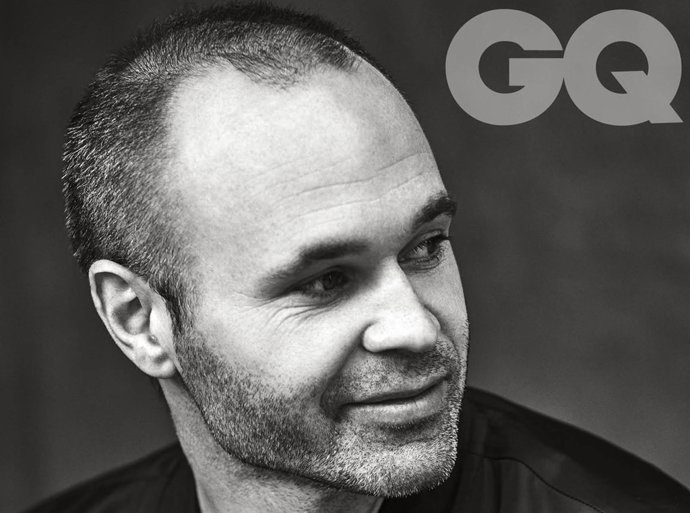Iniesta, en la portada de la revista GQ