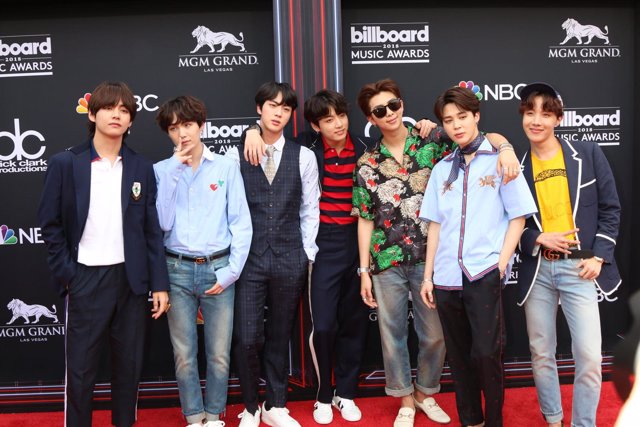 BTS, Jin, Suga, J-Hope, RM, Jimin, V, Jungkook, Rap Monster at arrivals for 2018